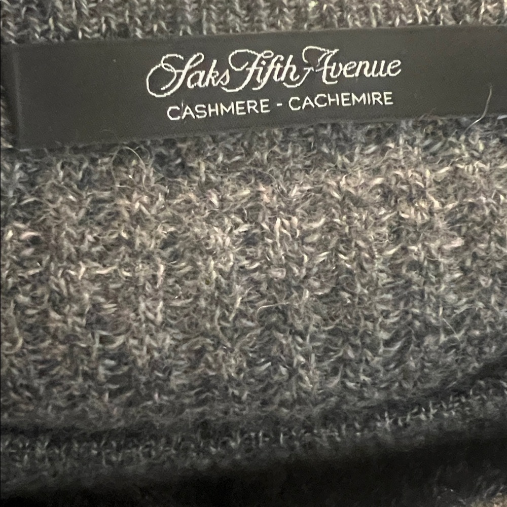 SAKS FIFTH 100% cashmere waffle knit crew neck charcoal sweater XL luxury money - Picture 9 of 9